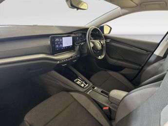 Skoda Octavia 1.4 TSI iV 13kWh SE Technology Estate 5dr Petrol Plug-in Hybrid 