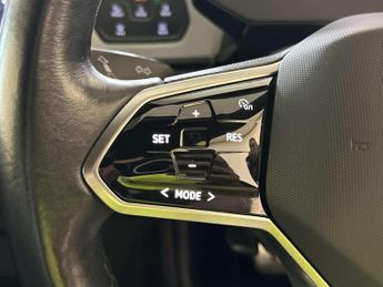 Volkswagen ID.3 Pro S 77kWh Tour Hatchback 5dr Electric Auto (204 ps)
