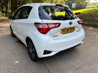 Toyota Yaris 1.5 VVT-h Icon Tech E-CVT Euro 6 (s/s) 5dr