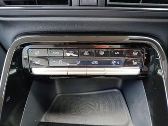 Citroen C3 1.2 Hybrid MAX Hatchback 5dr Petrol Hybrid e-DSC Euro 6 (s/s) (1