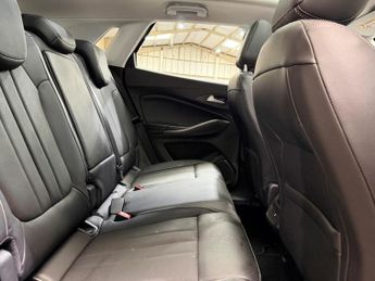 Vauxhall Grandland X 1.2 Turbo Elite Nav Auto Euro 6 (s/s) 5dr