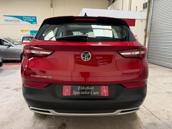 Vauxhall Grandland X 1.2 Turbo Elite Nav Auto Euro 6 (s/s) 5dr