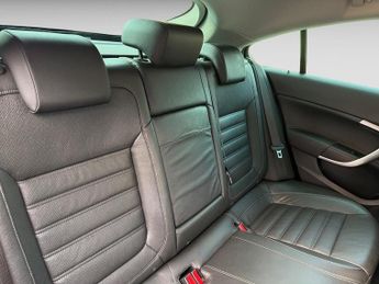 Vauxhall Insignia 2.0 CDTi BiTurbo Elite Nav Auto Euro 5 5dr