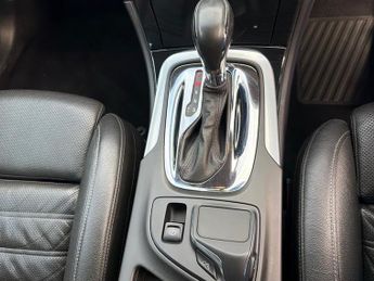 Vauxhall Insignia 2.0 CDTi BiTurbo Elite Nav Auto Euro 5 5dr