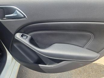 Mercedes-Benz B Class B250e Electric Art (Premium) Auto 5dr