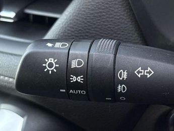 Toyota RAV4 2.5 VVT-h GPF Design SUV 5dr Petrol Hybrid CVT Euro 6 (s/s) (218