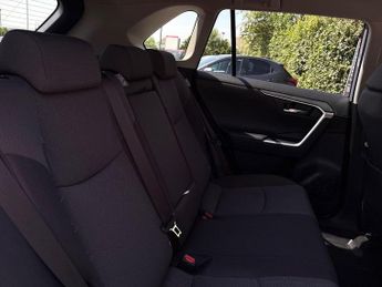 Toyota RAV4 2.5 VVT-h GPF Design SUV 5dr Petrol Hybrid CVT Euro 6 (s/s) (218