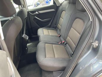 Audi Q3 2.0 TDI SE S Tronic quattro Euro 5 (s/s) 5dr