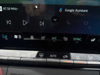 Renault Austral 1.2 E-TECH iconic esprit Alpine SUV 5dr Petrol Hybrid Auto Euro 