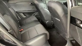 MG MG4 64kWh Trophy Long Range Auto 5dr