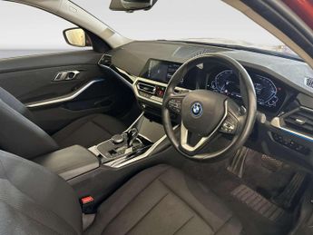 BMW 3 Series 2.0 330e 12kWh SE Pro Saloon 4dr Petrol Plug-in Hybrid Auto Euro