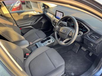 Ford Focus 1.0T EcoBoost Titanium Auto Euro 6 (s/s) 5dr