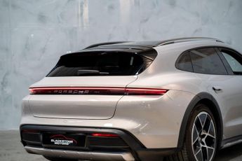 Porsche Taycan Performance Plus 105kWh 4 Cross Turismo Auto 4WD 5dr (11kW Charg