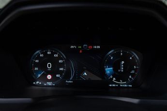 Volvo XC90 2.0 D5 First Edition Geartronic 4WD Euro 6 (s/s) 5dr
