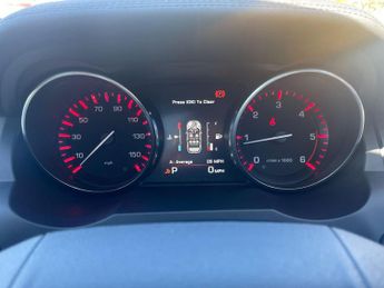 Land Rover Range Rover Evoque 2.2 SD4 Dynamic Auto 4WD Euro 5 (s/s) 3dr