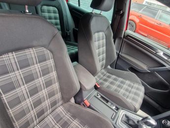 Volkswagen Golf 2.0 TDI BlueMotion Tech GTD DSG Euro 6 (s/s) 5dr