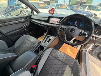 Volkswagen Golf 2.0 TDI R-Line DSG Euro 6 (s/s) 5dr