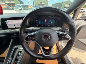 Volkswagen Golf 2.0 TDI R-Line DSG Euro 6 (s/s) 5dr