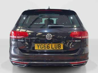 Volkswagen Passat 2.0 TDI BlueMotion Tech R-Line DSG Euro 6 (s/s) 5dr