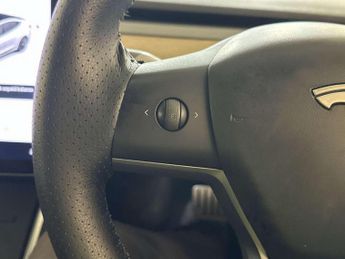 Tesla Model 3 (Dual Motor) Performance Saloon 4dr Electric Auto 4WDE (Performa
