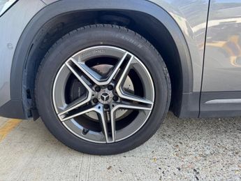 Mercedes-Benz GLA 1.3 GLA200 AMG Line (Premium Plus) 7G-DCT Euro 6 (s/s) 5dr