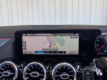 Mercedes-Benz GLA 1.3 GLA200 AMG Line (Premium Plus) 7G-DCT Euro 6 (s/s) 5dr