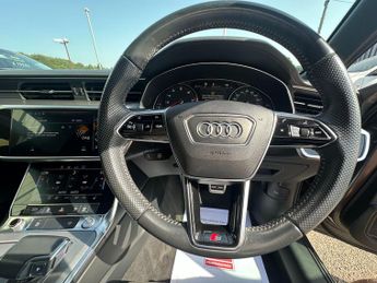 Audi A6 Saloon 2.0 TFSI 45 S line S Tronic quattro Euro 6 (s/s) 4dr