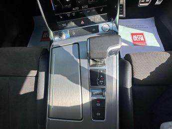 Audi A6 Saloon 2.0 TFSI 45 S line S Tronic quattro Euro 6 (s/s) 4dr