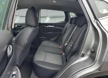 Nissan Qashqai 1.2 DIG-T N-Connecta XTRON 2WD Euro 6 (s/s) 5dr
