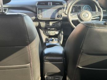 Nissan Leaf 40kWh N-Connecta Auto 5dr