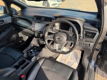 Nissan Leaf 40kWh N-Connecta Auto 5dr