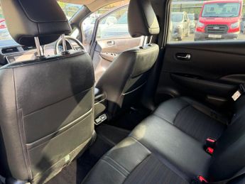 Nissan Leaf 40kWh N-Connecta Auto 5dr