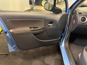 Citroen C3 1.6i 16V Exclusive SensoDrive 5dr