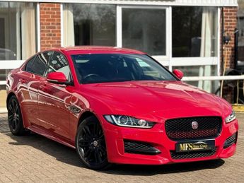Jaguar XE R-SPORT