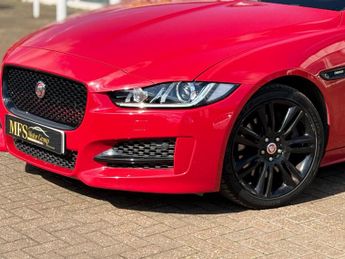 Jaguar XE R-SPORT