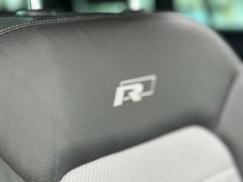 Volkswagen Passat R LINE TDI BLUEMOTION TECHNOLOGY DSG