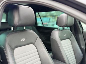 Volkswagen Passat R LINE TDI BLUEMOTION TECHNOLOGY DSG