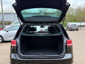 Volkswagen Passat R LINE TDI BLUEMOTION TECHNOLOGY DSG