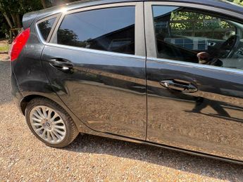 Ford Fiesta 1.0T EcoBoost Titanium Powershift Euro 5 5dr