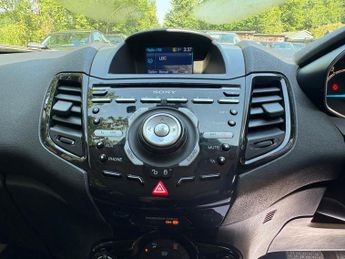 Ford Fiesta 1.0T EcoBoost Titanium Powershift Euro 5 5dr