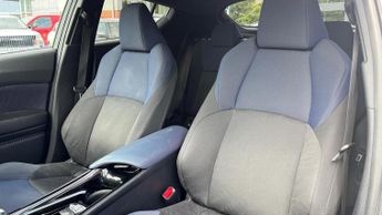 Toyota C-HR 1.8 VVT-h Dynamic CVT Euro 6 (s/s) 5dr