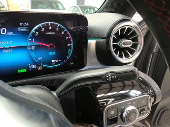 Mercedes-Benz A Class 1.3 A250e 15.6kWh AMG Line (Premium Plus 2) 8G-DCT Euro 6 (s/s) 