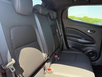 Nissan Juke 1.0 DIG-T N-Connecta DCT Auto Euro 6 (s/s) 5dr