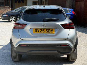 Nissan Juke 1.0 DIG-T N-Connecta DCT Auto Euro 6 (s/s) 5dr