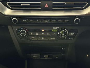 Kia Niro 64kWh 4+ SUV 5dr Electric Auto (201 bhp)