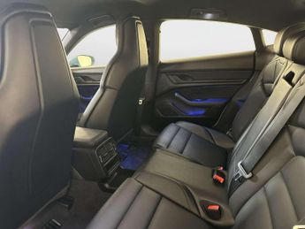 Porsche Taycan Performance 79.2kWh Saloon 4dr Electric Auto RWD (11kW Charger) 