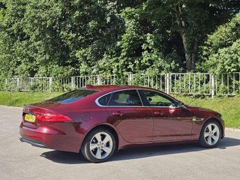 Jaguar XF 2.0d Portfolio Auto Euro 6 (s/s) 4dr