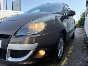Renault Scenic 1.5 dCi Dynamique TomTom Euro 4 5dr