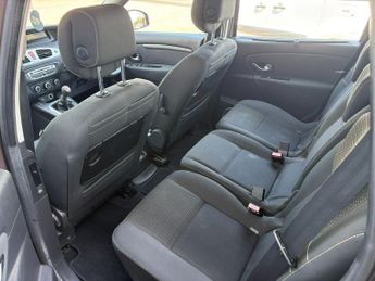 Renault Scenic 1.5 dCi Dynamique TomTom Euro 4 5dr