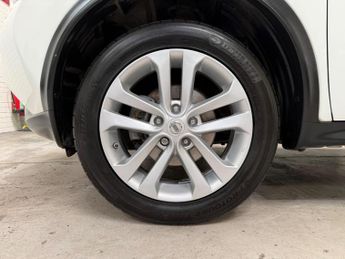 Nissan Juke 1.6 Acenta Premium XTRON Euro 6 5dr
